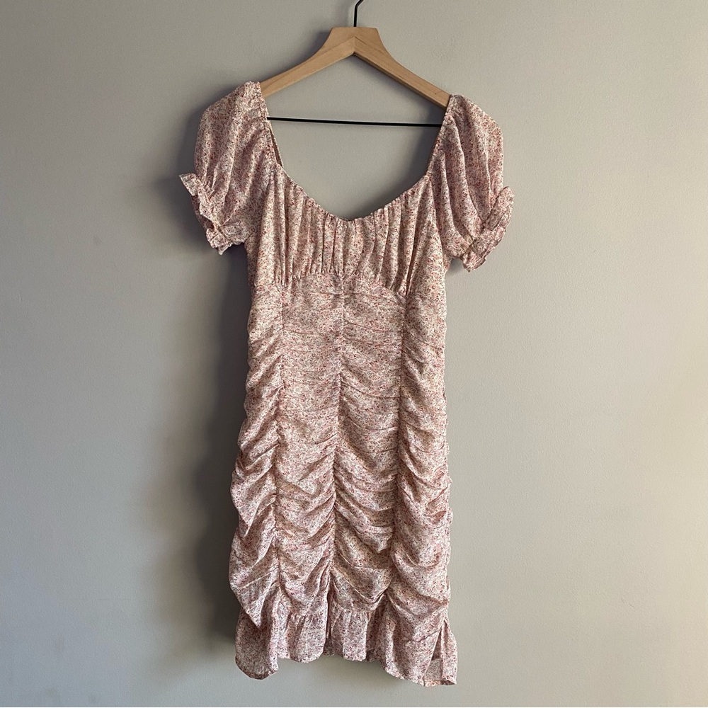 Storia Light Pink Floral Print Puff Sleeve Ruched Mini Dress EUC Size Small